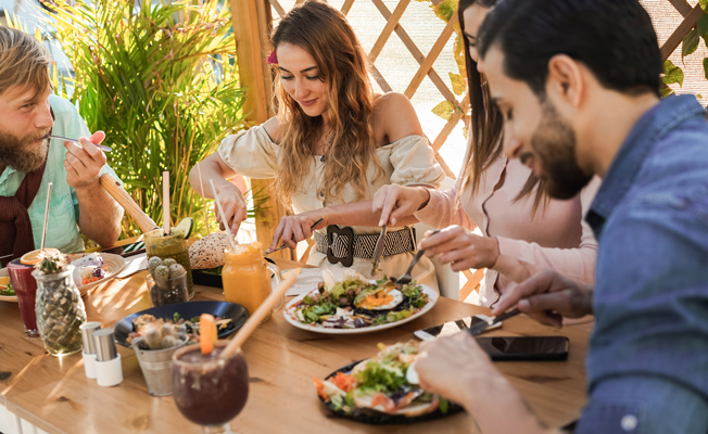 Restoranlarda sağlıklı beslenme yolları