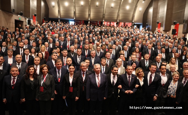  Demokrasi için mücadele etmeye devam edeceğiz