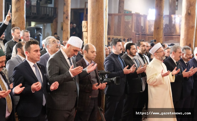 Tarihi Ulu Camii’de  tarihi gün yaşandı